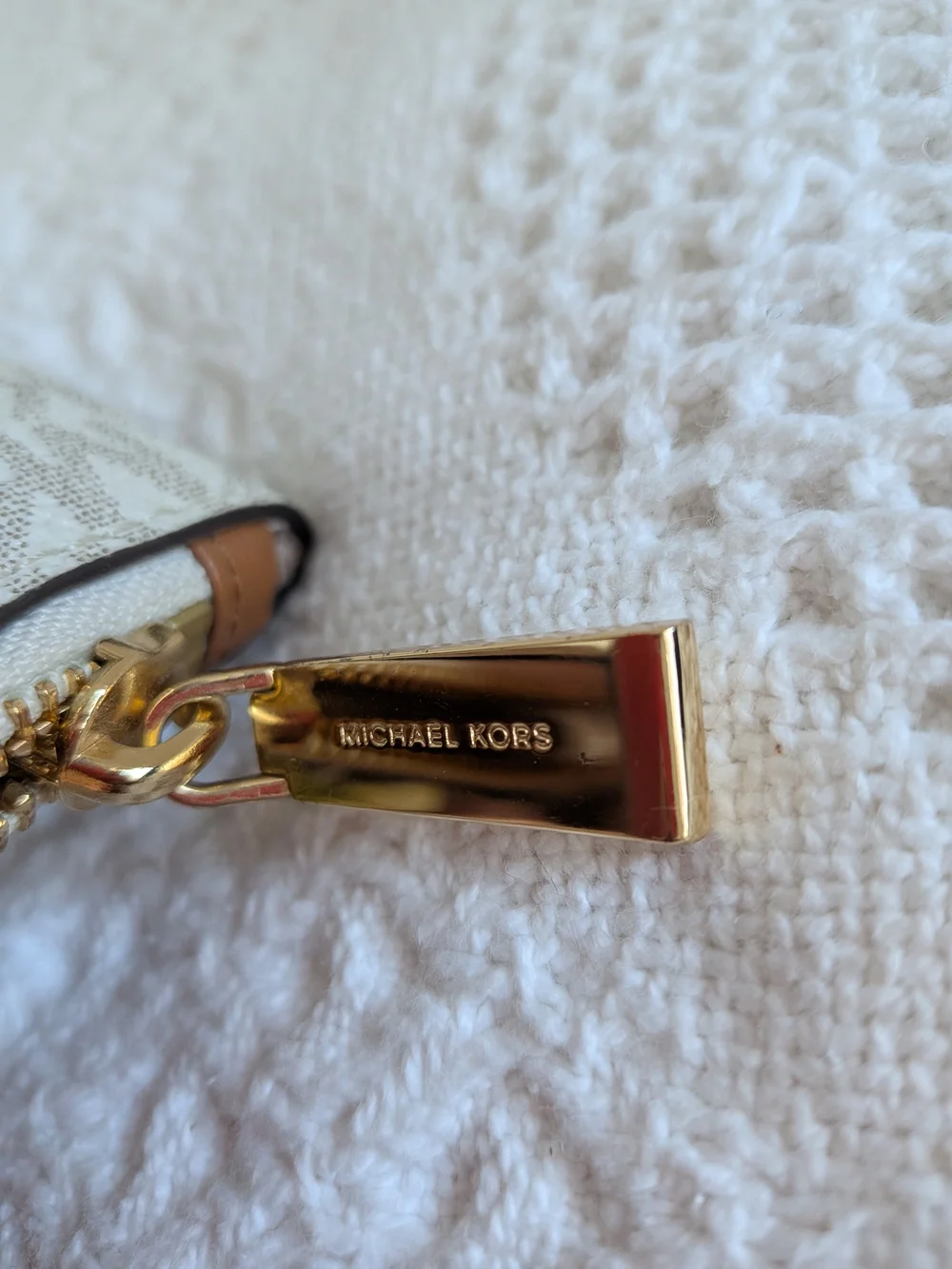 Michael Kors - Jet Set Large Signature Logo Pouch